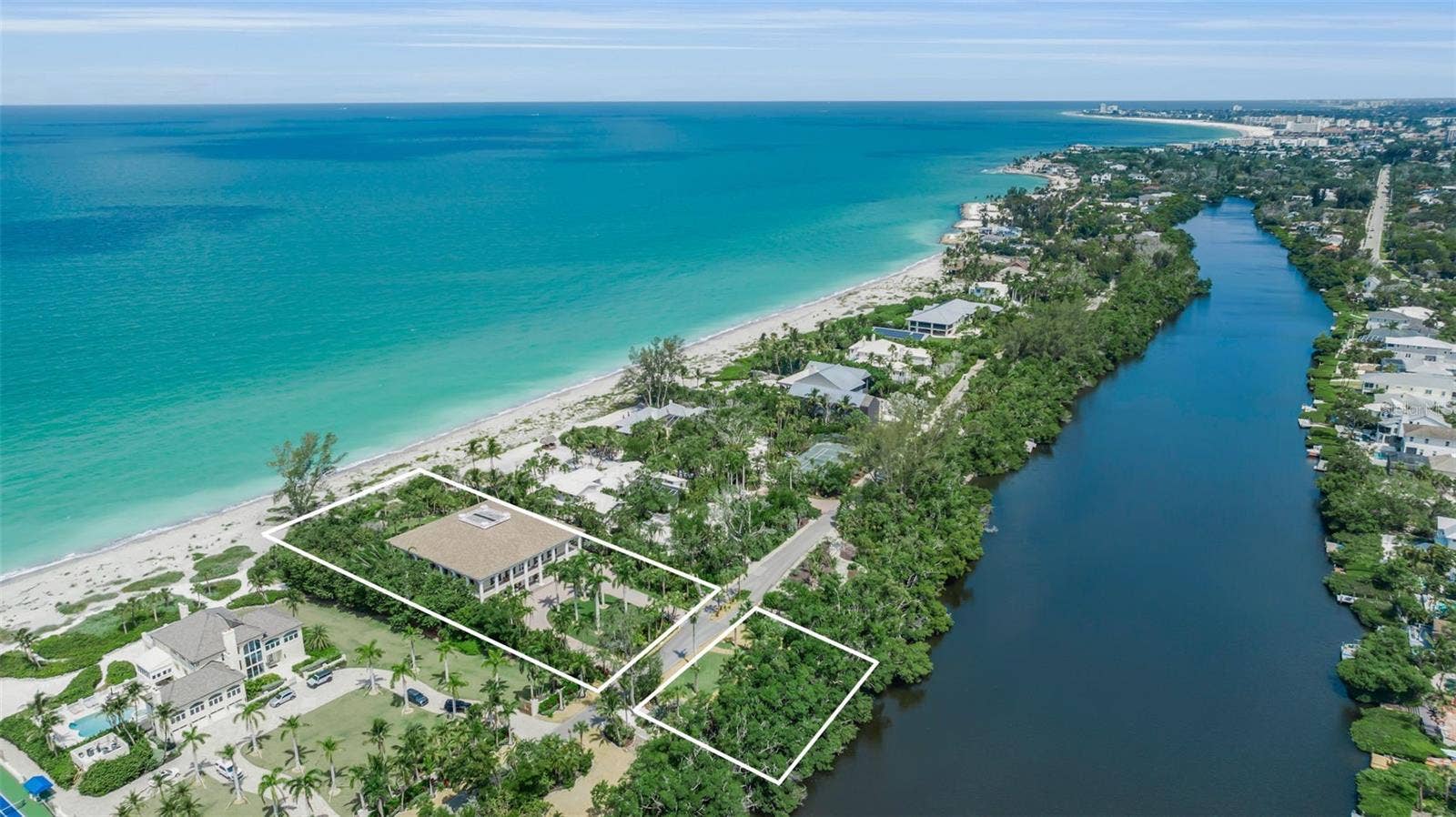 8132 SANDERLING ROAD, Sarasota, FL 34242 8132 SANDERLING ROAD, Sarasota, FL 34242