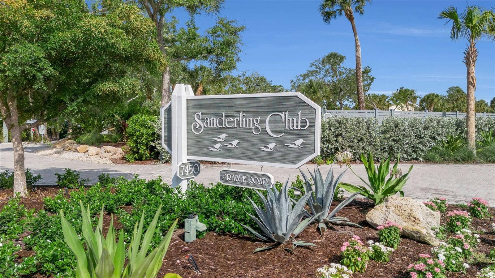 8132 SANDERLING ROAD, Sarasota, FL 34242 8132 SANDERLING ROAD, Sarasota, FL 34242
