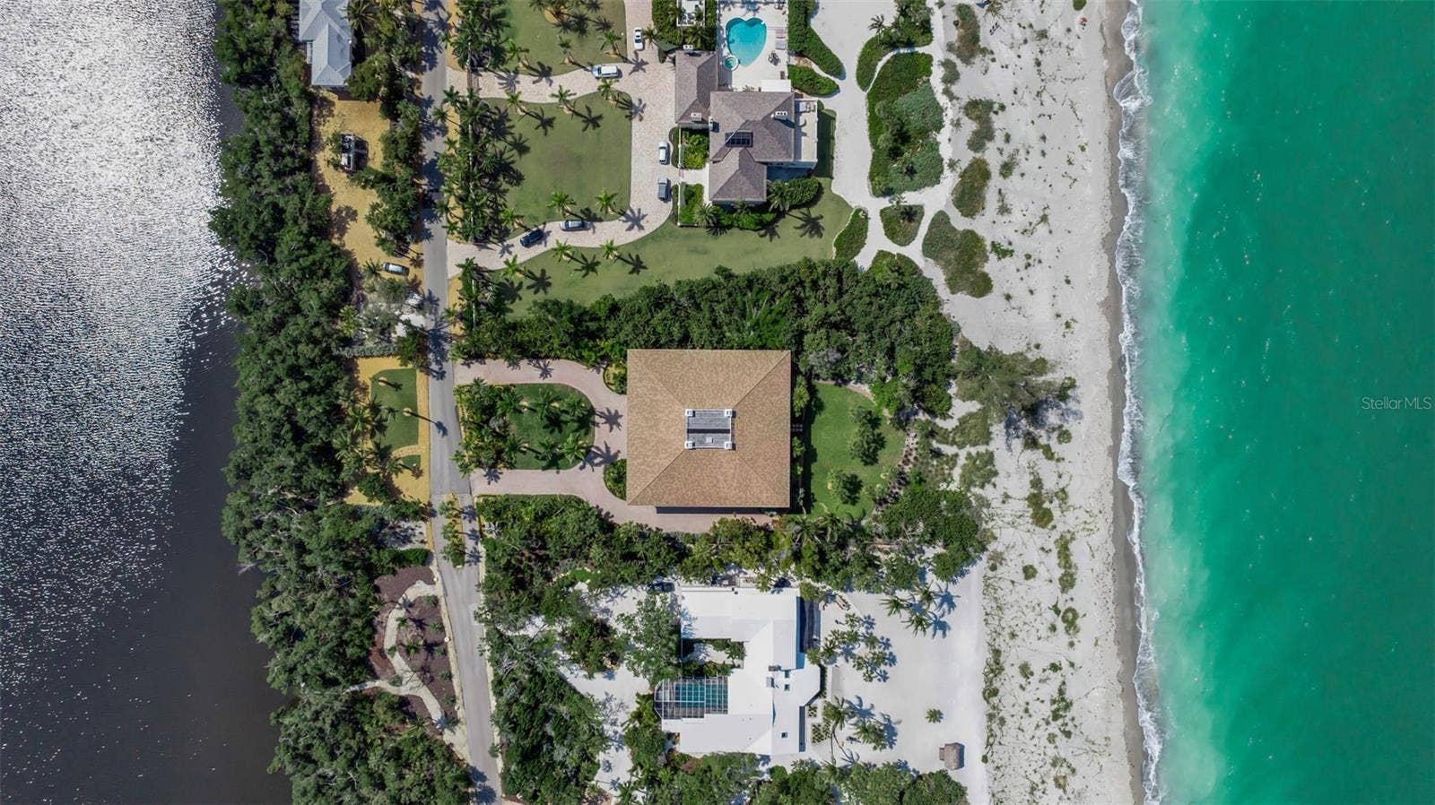 8132 SANDERLING ROAD, Sarasota, FL 34242 8132 SANDERLING ROAD, Sarasota, FL 34242