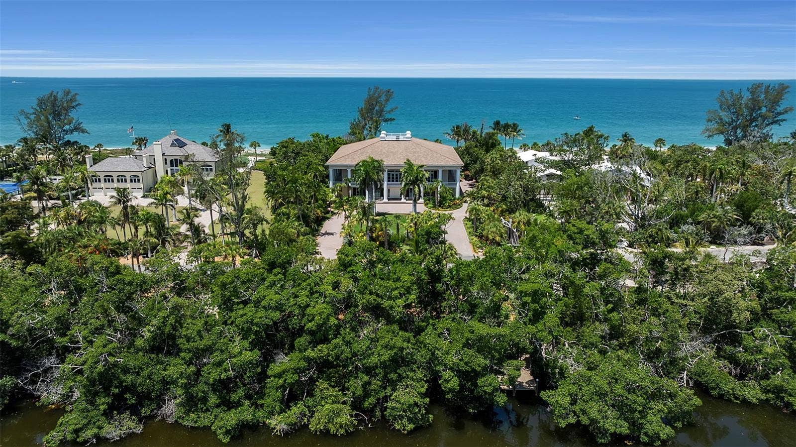 8132 SANDERLING ROAD, Sarasota, FL 34242 8132 SANDERLING ROAD, Sarasota, FL 34242