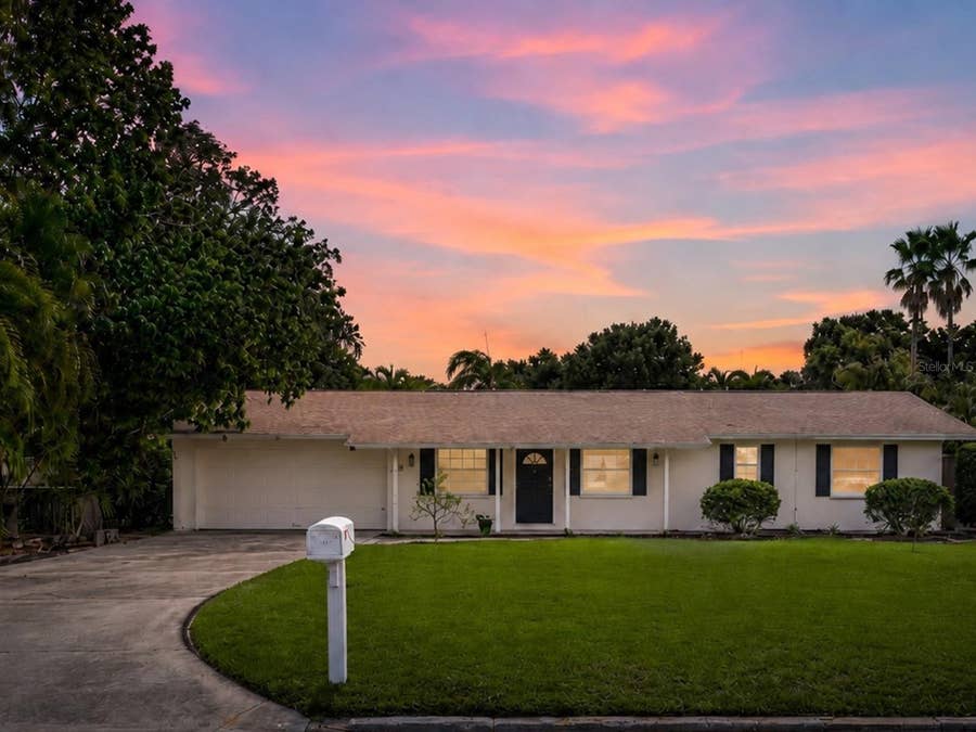 Property photo for 5927 DRIFTWOOD AVENUE, Sarasota, FL
