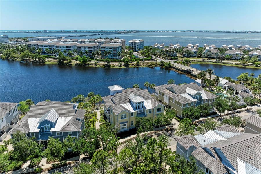 Property photo for 340 SAPPHIRE LAKE DRIVE, #201, Bradenton, FL