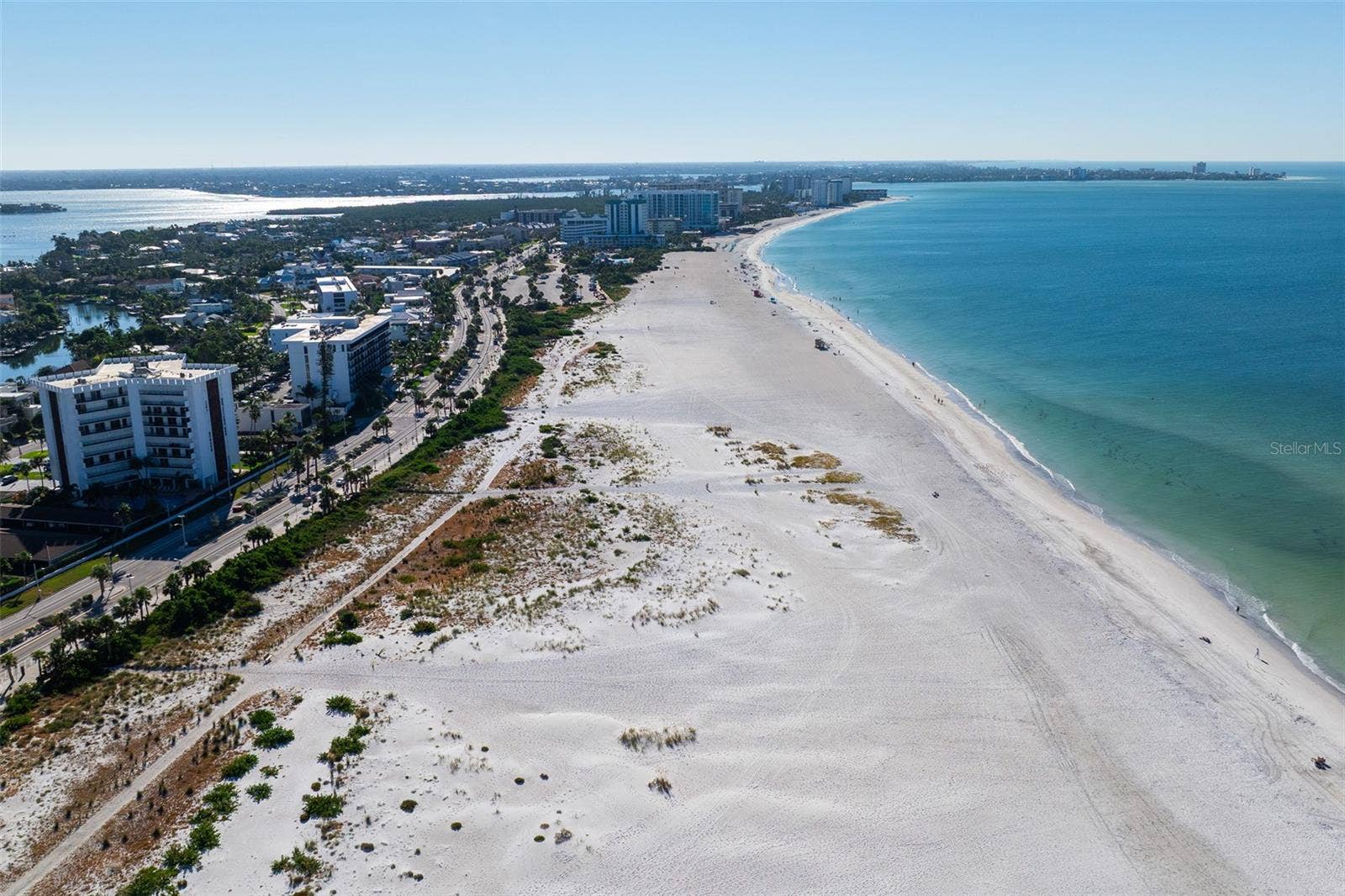 600 MOURNING DOVE DRIVE, Sarasota, FL 34236 600 MOURNING DOVE DRIVE, Sarasota, FL 34236