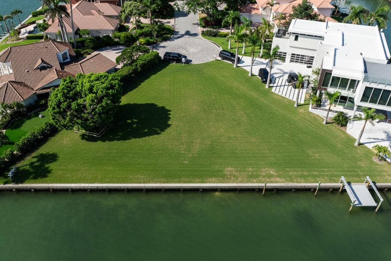 600 MOURNING DOVE DRIVE, Sarasota, FL 34236 600 MOURNING DOVE DRIVE, Sarasota, FL 34236