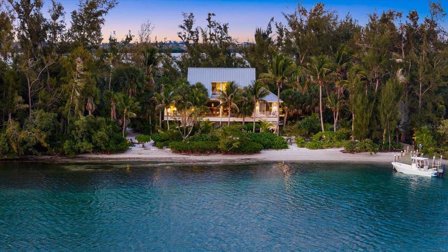 Property photo for 7143 LA LENAIRE DRIVE, Longboat Key, FL