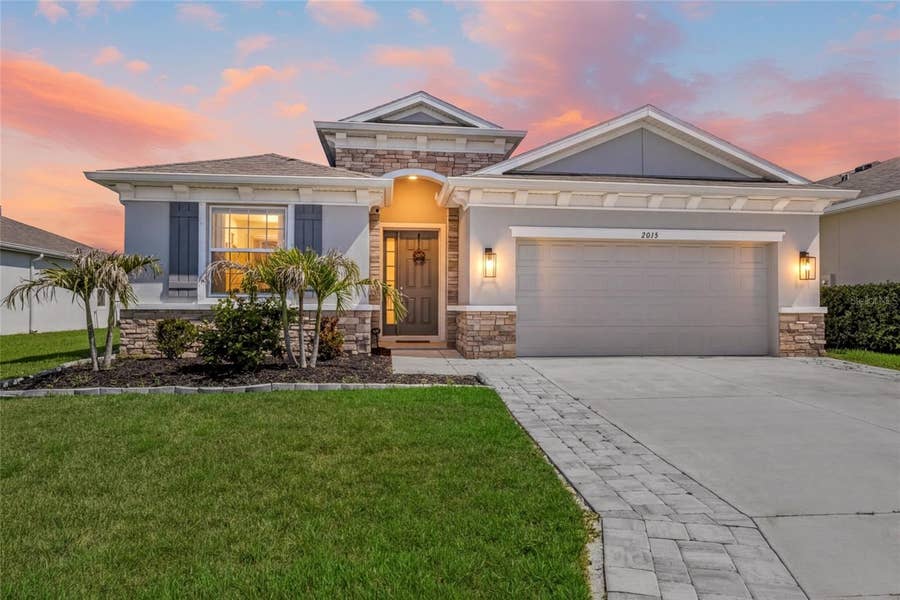 Property photo for 2013 MIDNIGHT PEARL DRIVE, Sarasota, FL
