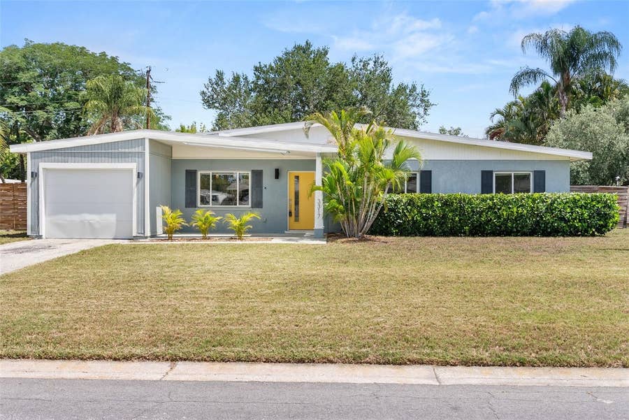 Property photo for 3317 BOUGAINVILLEA STREET, Sarasota, FL