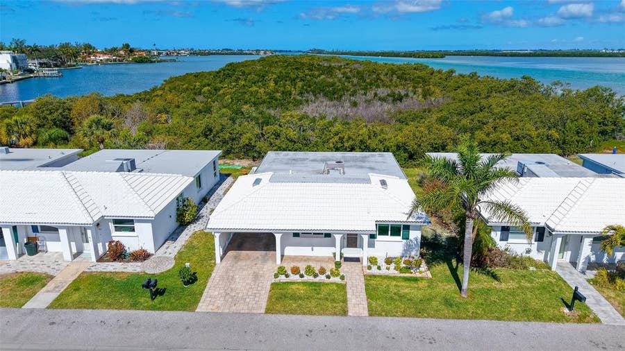 Property photo for 909 SPANISH DRIVE N, Longboat Key, FL