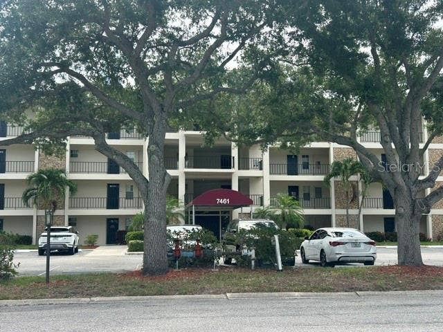 Property photo for 7461 W COUNTRY CLUB DRIVE N, #402, Sarasota, FL