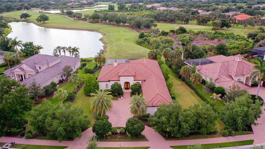 Property photo for 3331 FOUNDERS CLUB DRIVE, Sarasota, FL