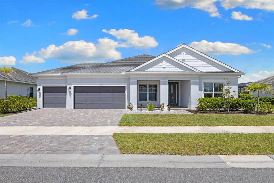 Property photo for 4645 ANTRIM DRIVE, Sarasota, FL