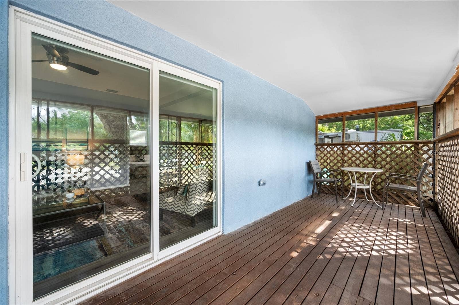 5044 BETTY STREET N, St Petersburg, FL 33709 Screened and covered Front Porch