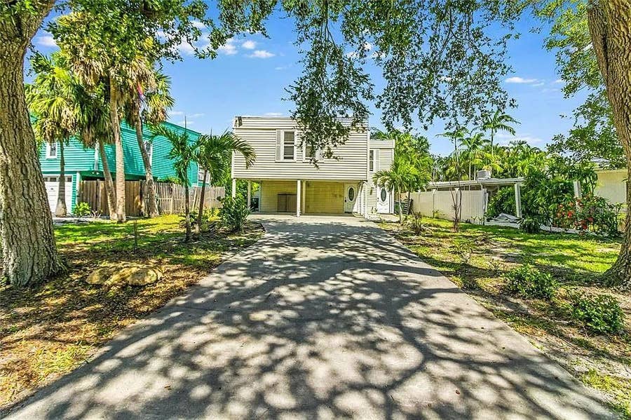 Property photo for 643 CALLE DE PERU, Sarasota, FL