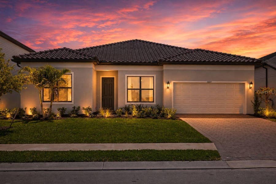 Property photo for 16211 HIDDEN OAK LOOP, Lakewood Ranch, FL