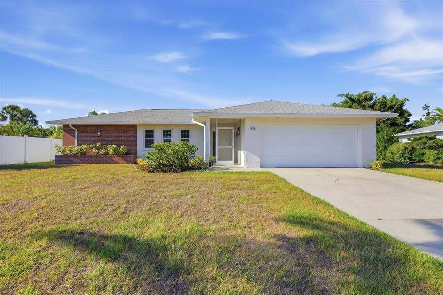 Property photo for 930 W KATHY COURT, Venice, FL