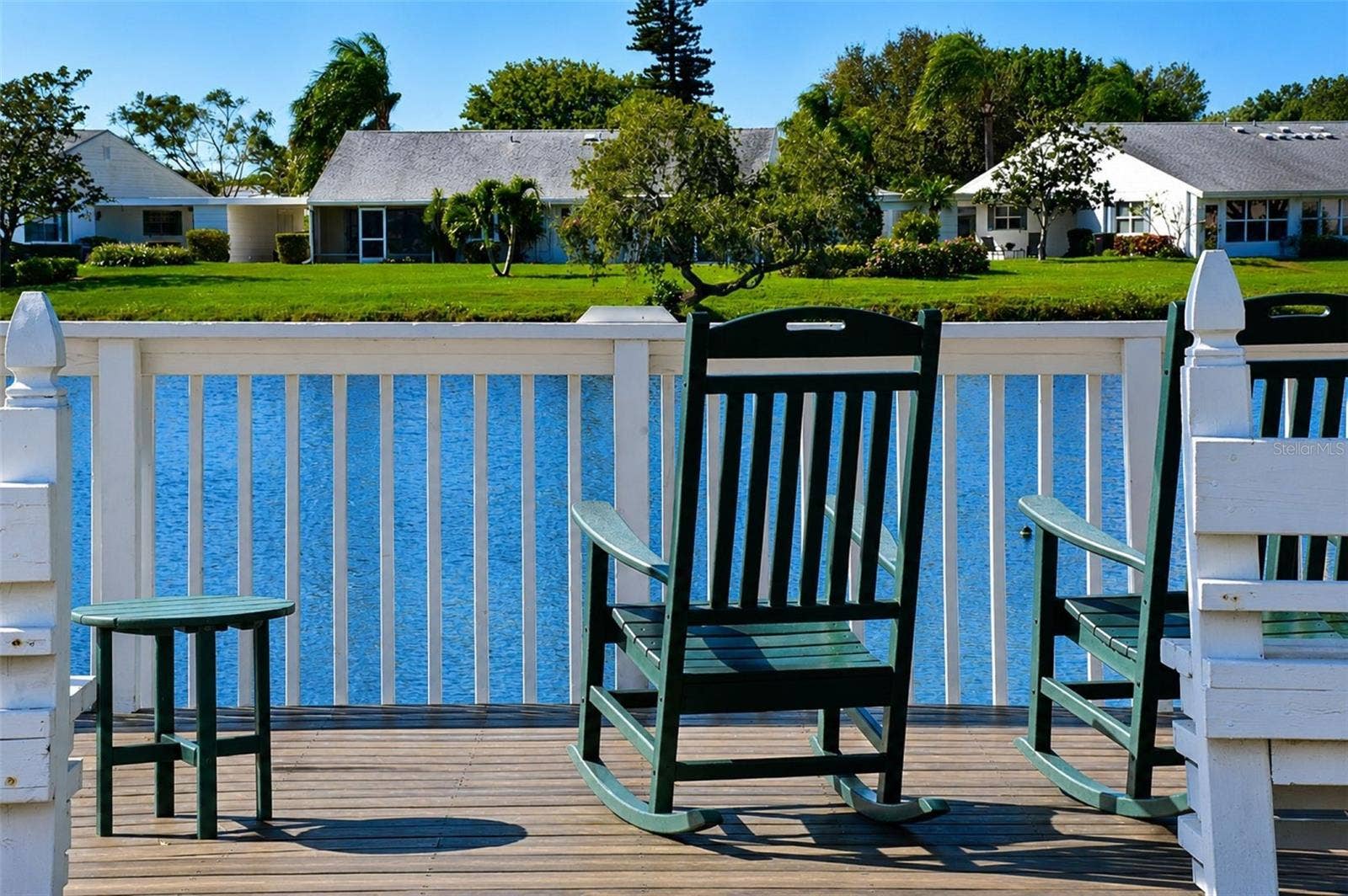 4809 INDEPENDENCE DRIVE, Bradenton, FL 34210 Mt Vernon lakeside gazebo