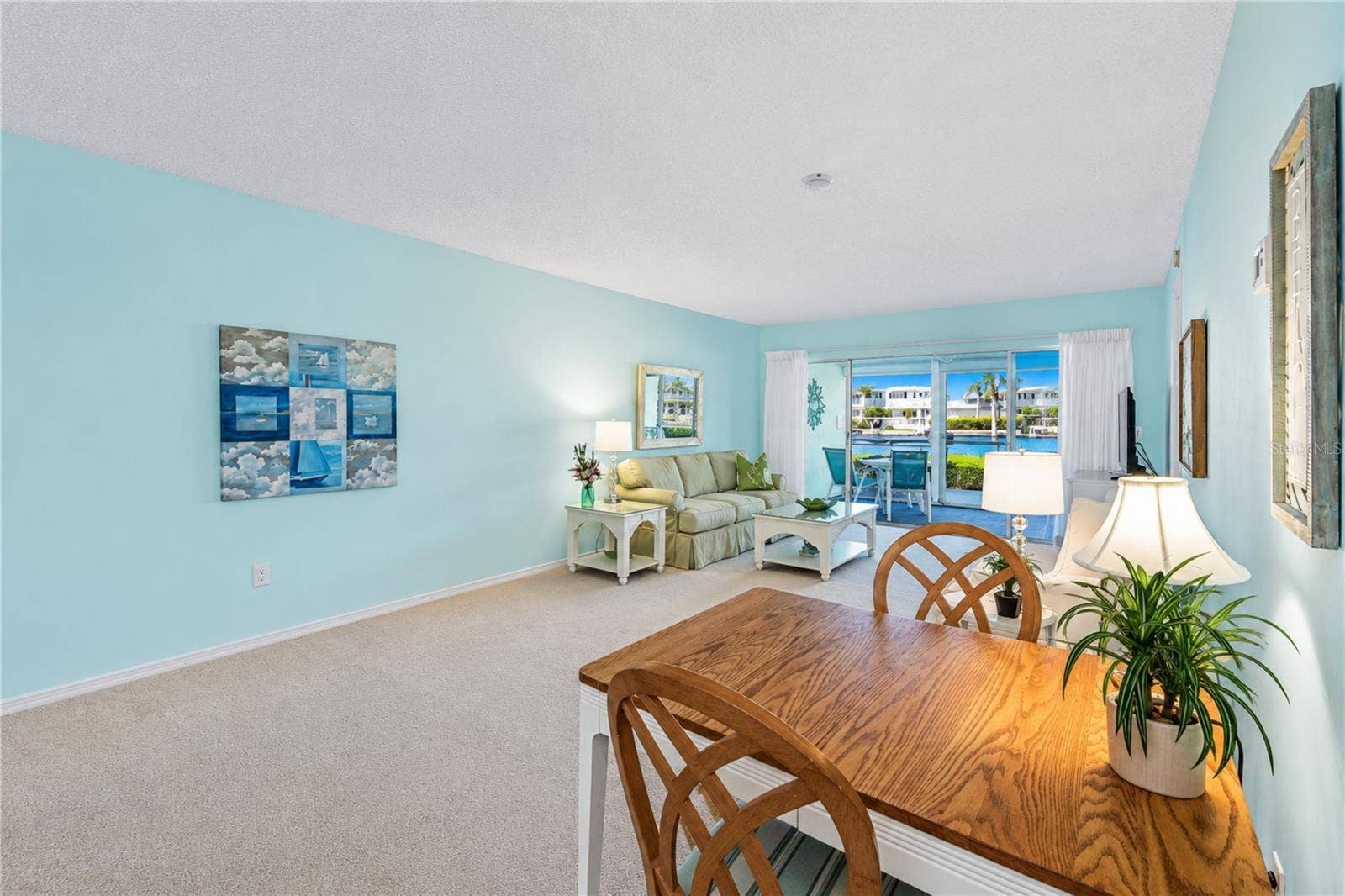 4809 INDEPENDENCE DRIVE, Bradenton, FL 34210 Dining through dining, living and lanai