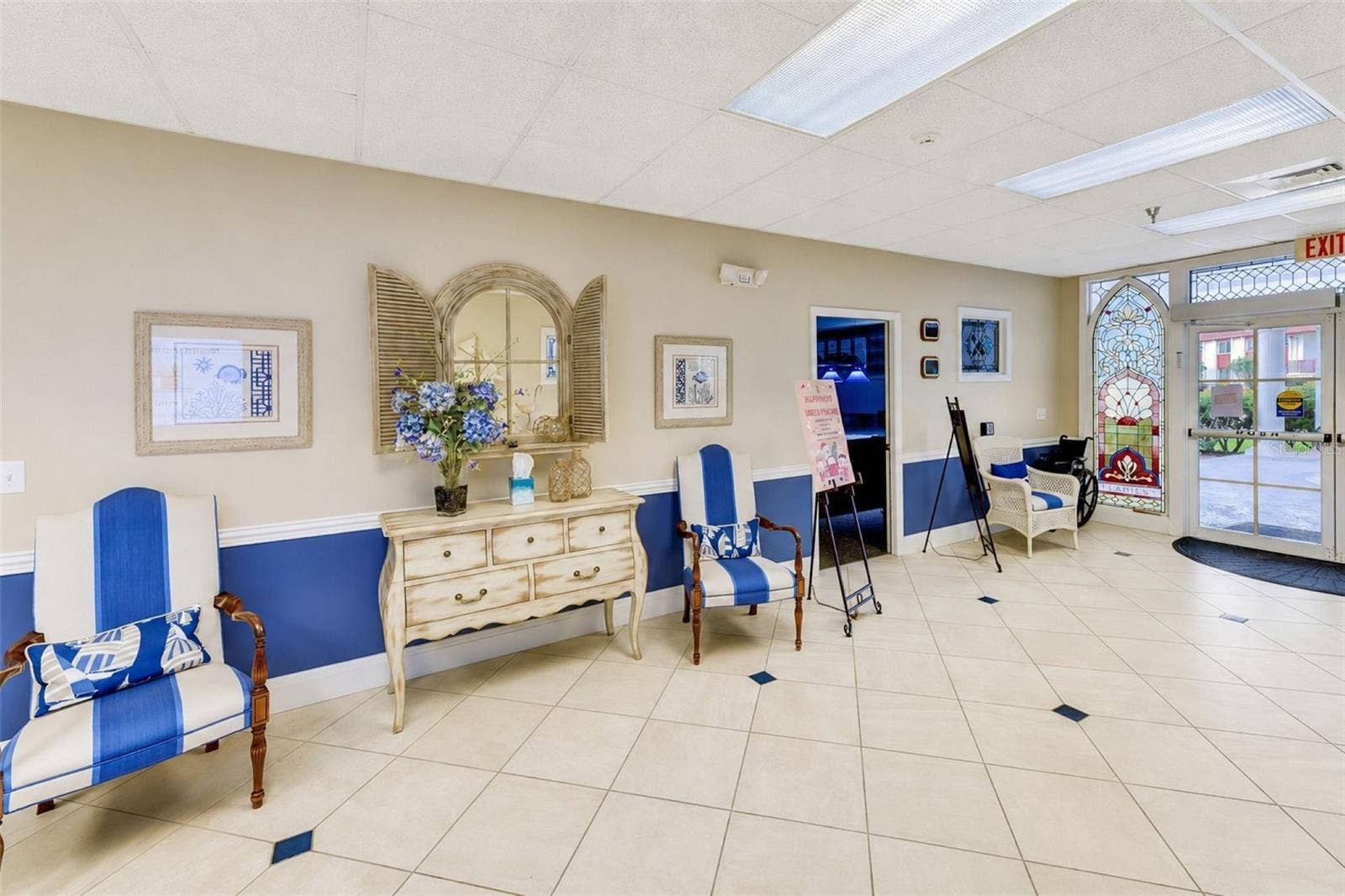 4809 INDEPENDENCE DRIVE, Bradenton, FL 34210 Mt Vernon clubhouse lobby
