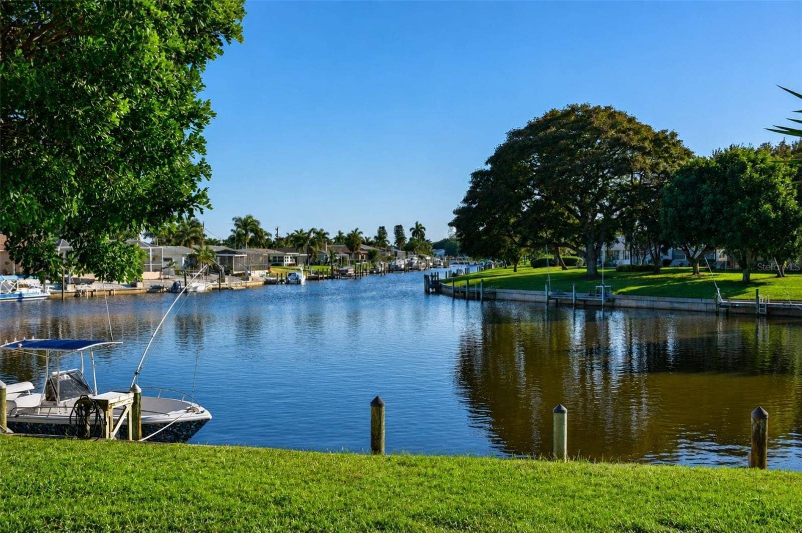 4853 INDEPENDENCE DRIVE, Bradenton, FL 34210 Mt Vernon canal to Sarasota Bay