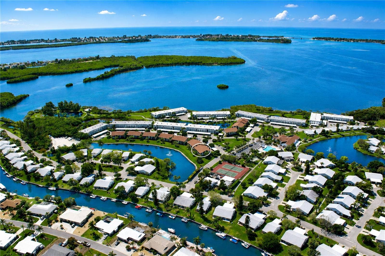 4853 INDEPENDENCE DRIVE, Bradenton, FL 34210 Condo highlighted in white