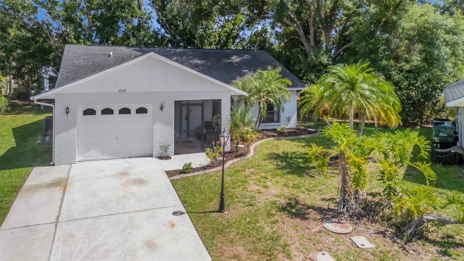 5872 PAUMA COURT, Sarasota, FL 34232 5872 PAUMA COURT, Sarasota, FL 34232