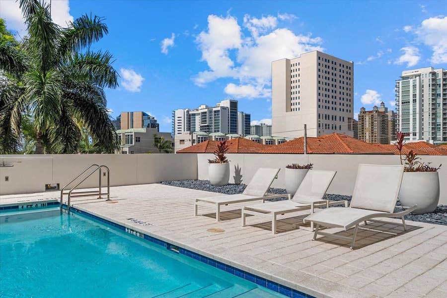 Property photo for 332 COCOANUT AVENUE, #302, Sarasota, FL