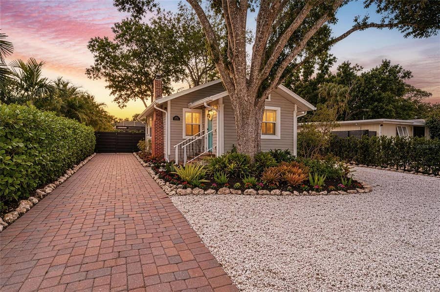 Property photo for 2250 HILLVIEW STREET, Sarasota, FL