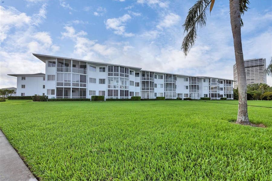 Property photo for 769 JOHN RINGLING BOULEVARD, #36EXET, Sarasota, FL