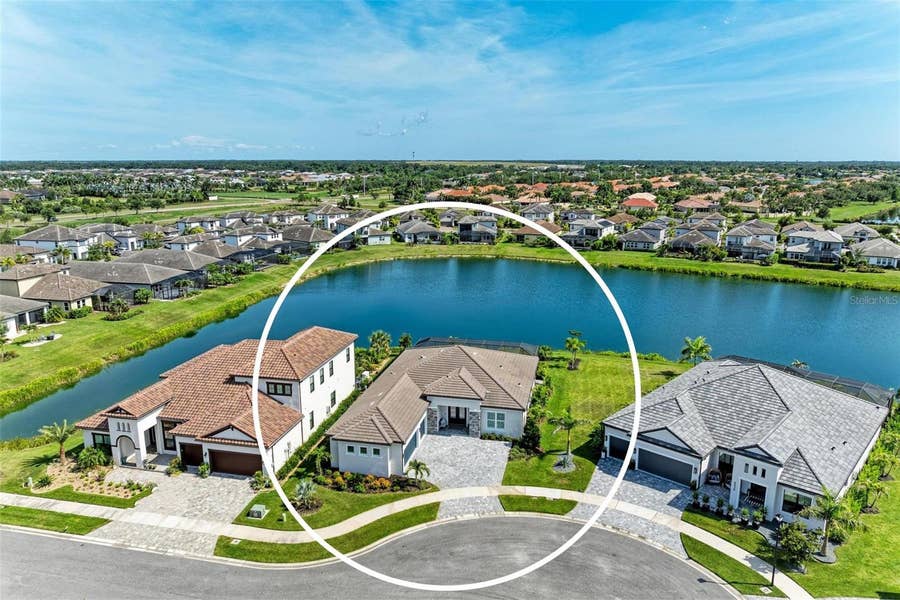 Property photo for 8533 BEECHLAKE COURT, Sarasota, FL