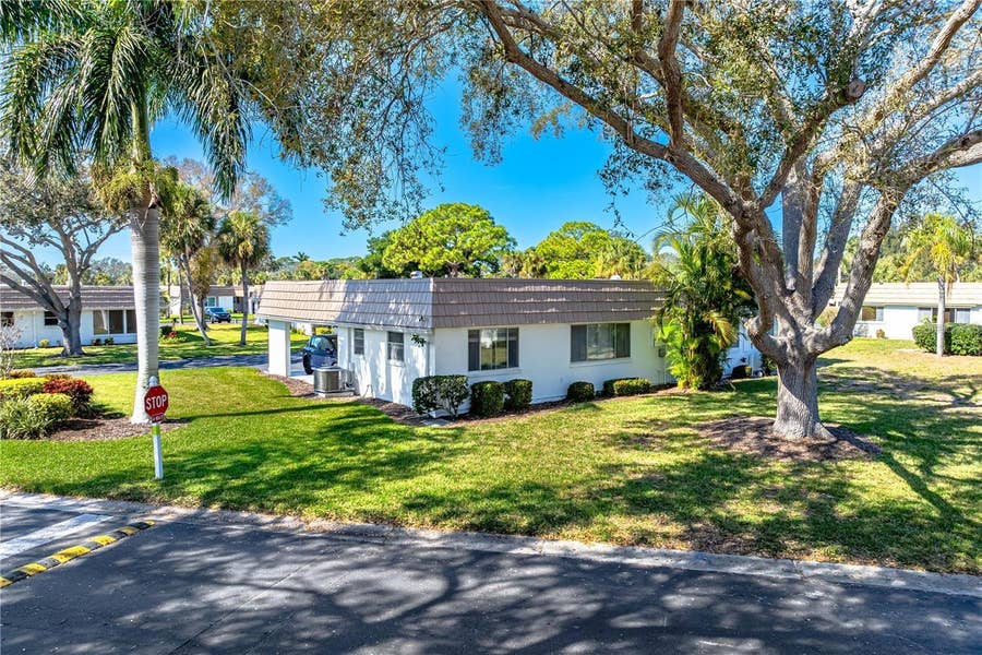 Property photo for 5440 RIVERBLUFF CIRCLE, #87, Sarasota, FL