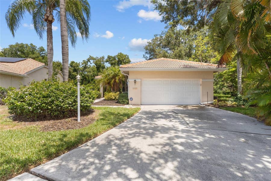 Property photo for 6662 OAKBROOKE CIRCLE, Bradenton, FL