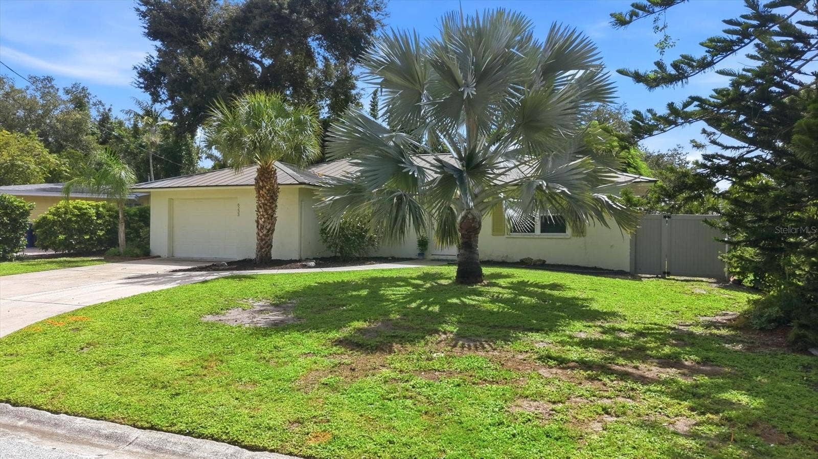 6233 ROCKEFELLER AVENUE, Sarasota, FL 34231