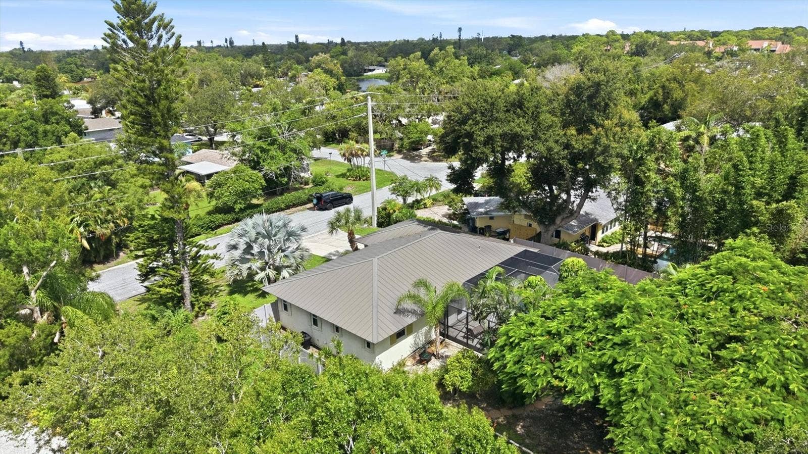 6233 ROCKEFELLER AVENUE, Sarasota, FL 34231