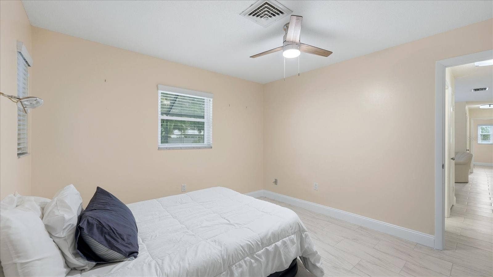 6233 ROCKEFELLER AVENUE, Sarasota, FL 34231