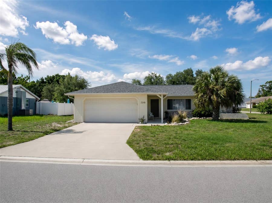 Property photo for 7210 8TH AVENUE LOOP W, Bradenton, FL