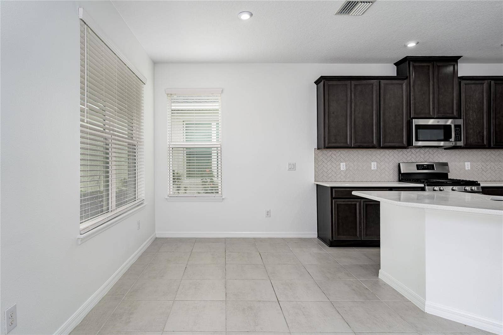 5719 MAIDENSTONE WAY, Palmetto, FL 34221 5719 MAIDENSTONE WAY, Palmetto, FL 34221