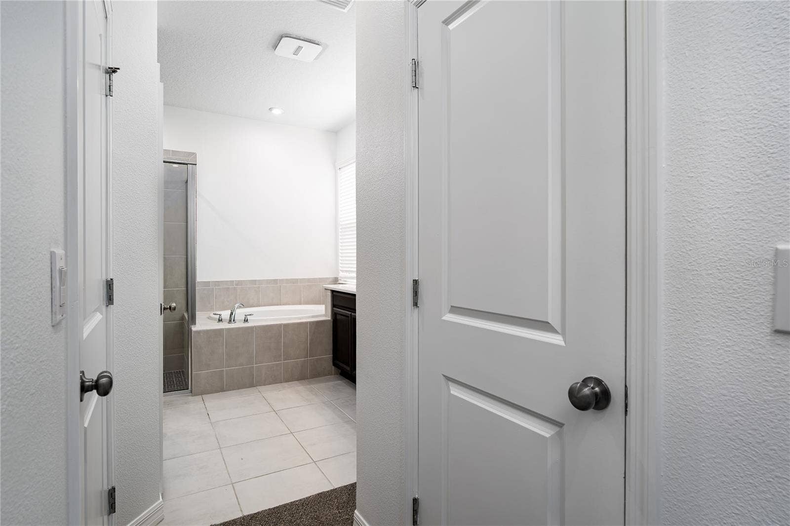 5719 MAIDENSTONE WAY, Palmetto, FL 34221 Primary Bathroom