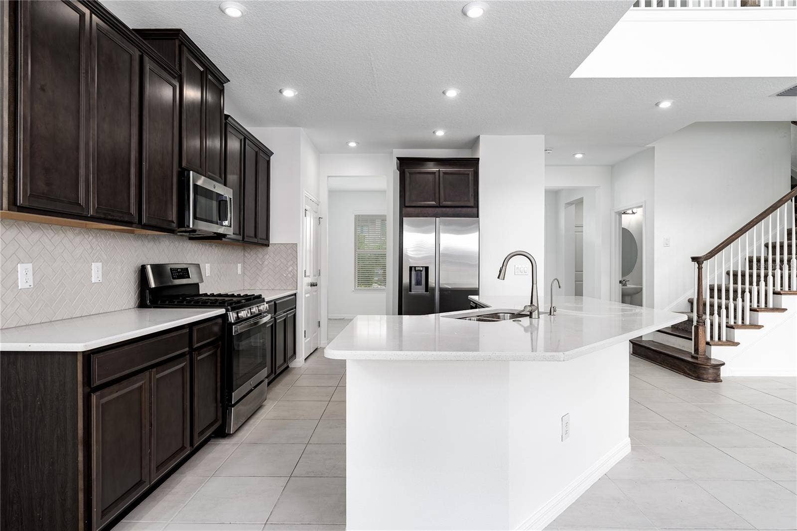 5719 MAIDENSTONE WAY, Palmetto, FL 34221 5719 MAIDENSTONE WAY, Palmetto, FL 34221