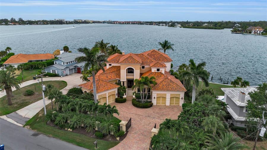 Property photo for 1541 CARIBBEAN DRIVE, Sarasota, FL
