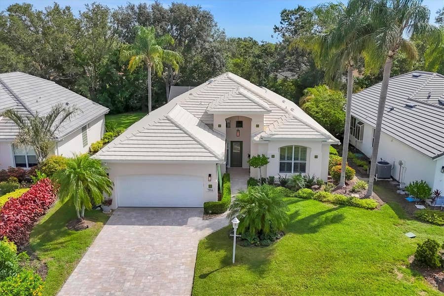 Property photo for 7916 HAMPTON COURT, University Park, FL