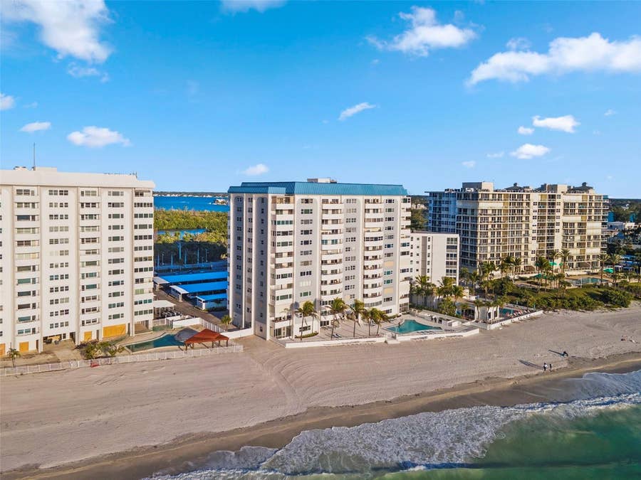 Property photo for 1750 BENJAMIN FRANKLIN DRIVE, #1D, Sarasota, FL