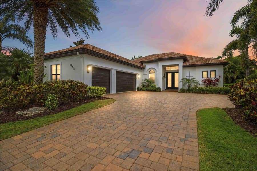 Property photo for 15414 LEVEN LINKS PLACE, Bradenton, FL
