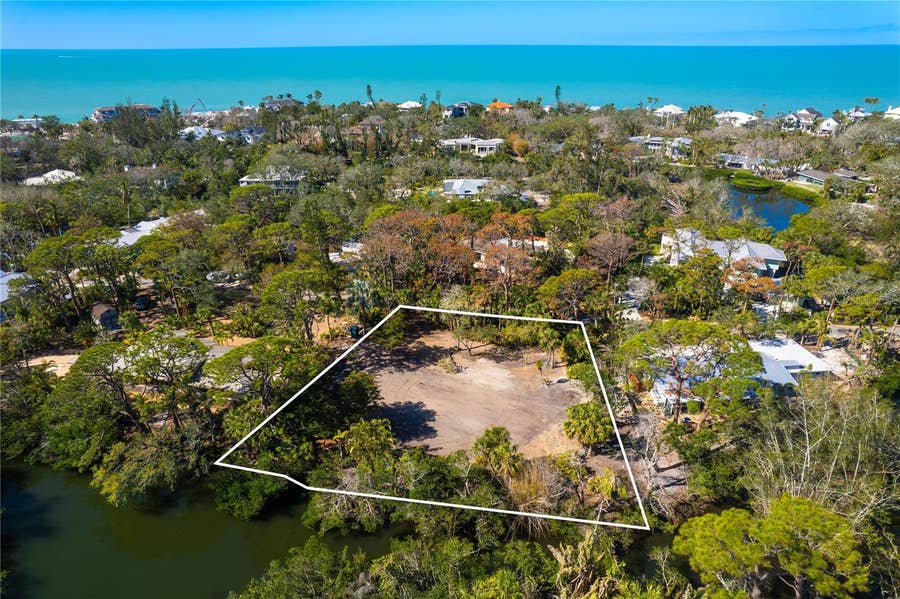 Property photo for 7219 PINE NEEDLE ROAD, Sarasota, FL