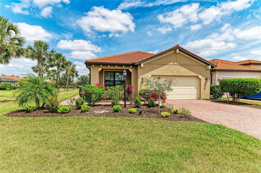 Property photo for 10111 MALACHITE DRIVE, Bradenton, FL