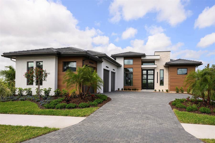 Property photo for 8613 SANDPOINT STREET, Sarasota, FL