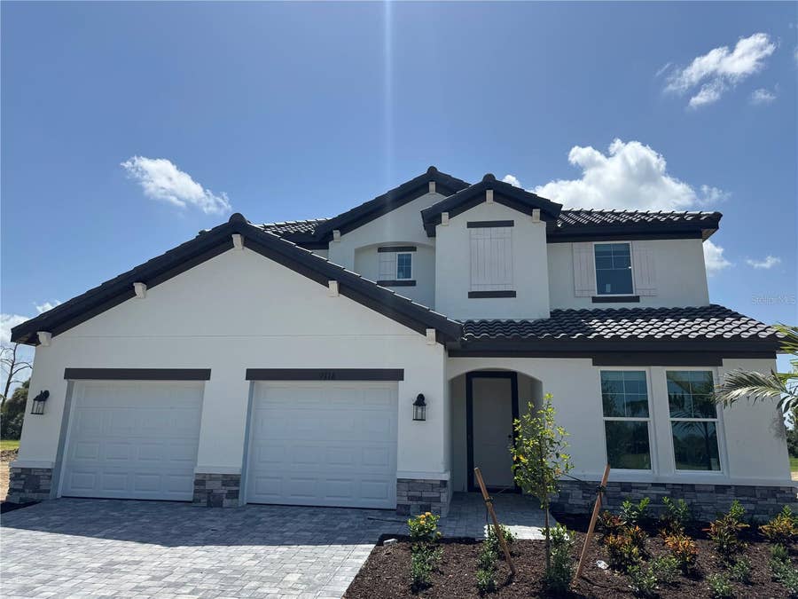 Property photo for 9718 CRYSTAL ISLES CIRCLE, Sarasota, FL