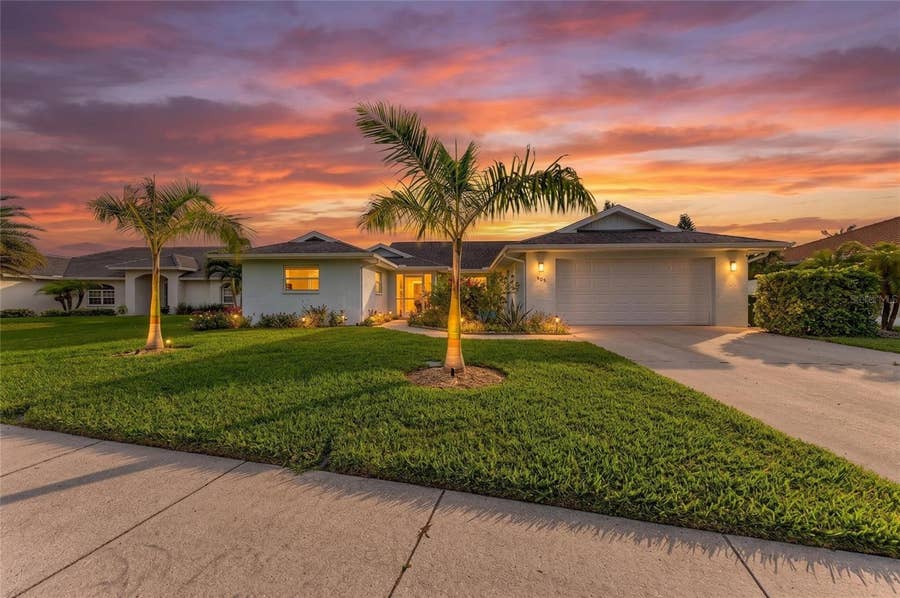 Property photo for 405 BAYSIDE LANE, Nokomis, FL