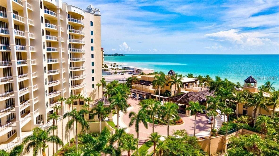 1300 BENJAMIN FRANKLIN DRIVE, #301, Sarasota, FL 34236 Photos have been virtually edited or staged