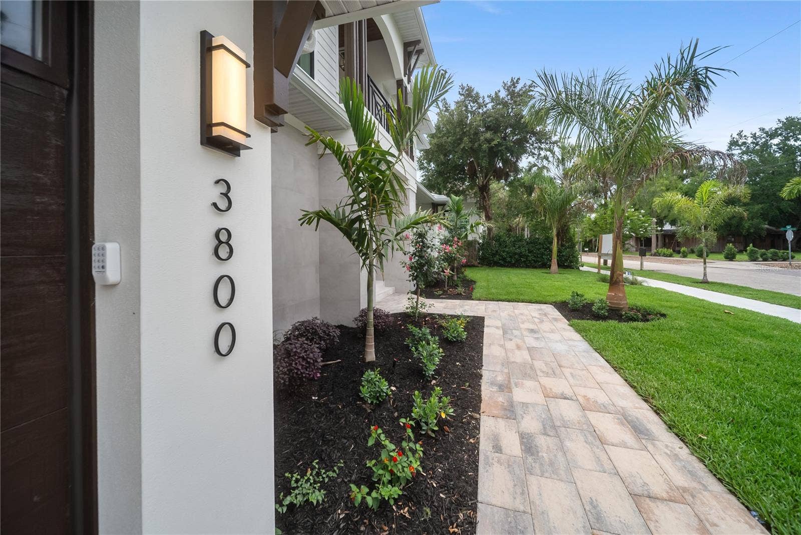 3800 FLORES AVENUE, Sarasota, FL 34239 3800 FLORES AVENUE, Sarasota, FL 34239