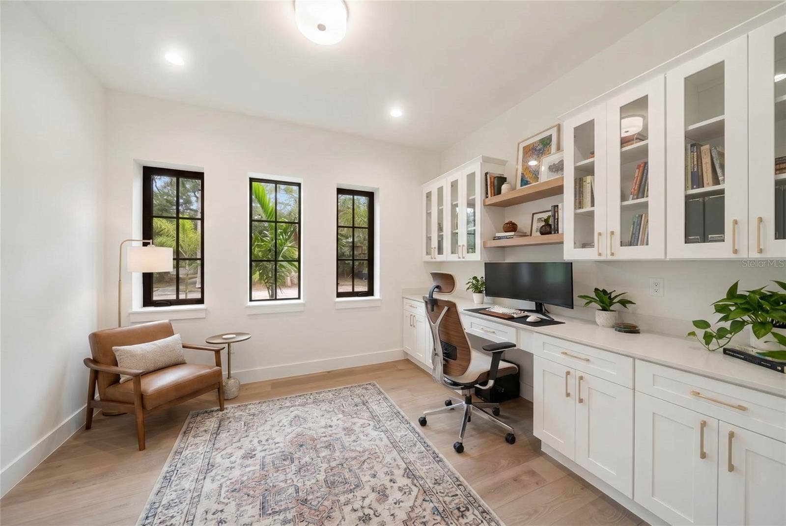 3800 FLORES AVENUE, Sarasota, FL 34239 3800 FLORES AVENUE, Sarasota, FL 34239
